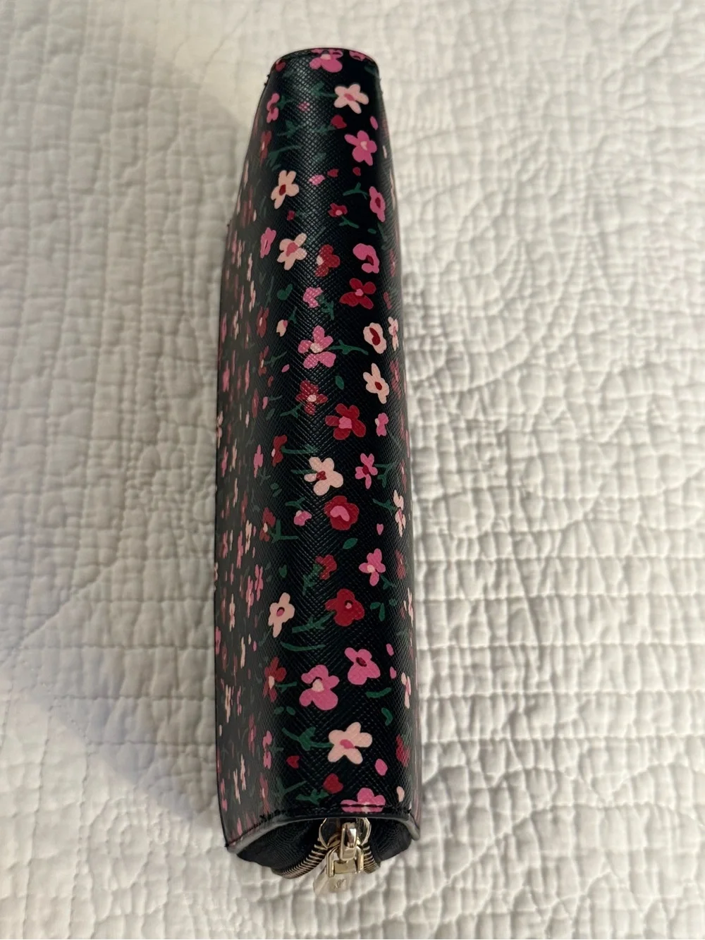 Kate Spade New York Women’s Zip-Around Floral Wallet Black Pink Zipper Logo